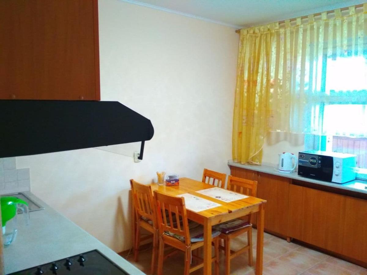 Apartment уютная метро харьковская 3 мин, паспорт-сервис, аэропорт борисполь *